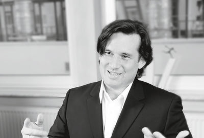 ALEXANDER DRESSLER ON PROPERTIES AND FEATURES OF PUBLISHING SOLUTIONS